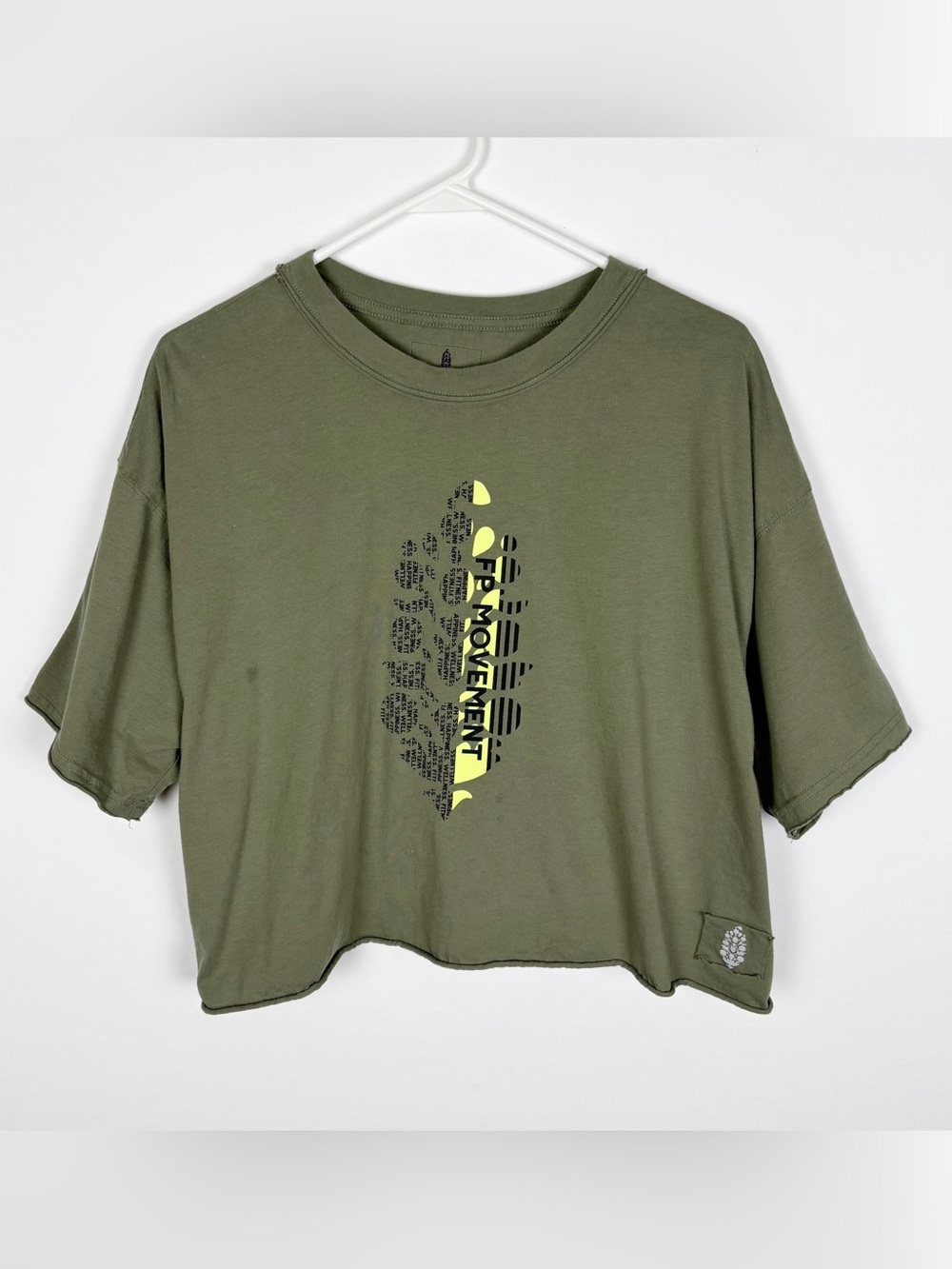 Free People FP Movement Inspire Buti Logo Tee Size Small Cropped Graphic